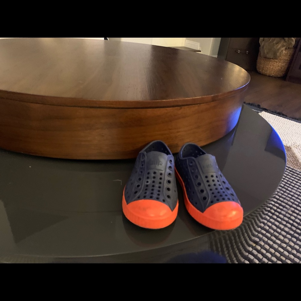 Size 6 natives shoes